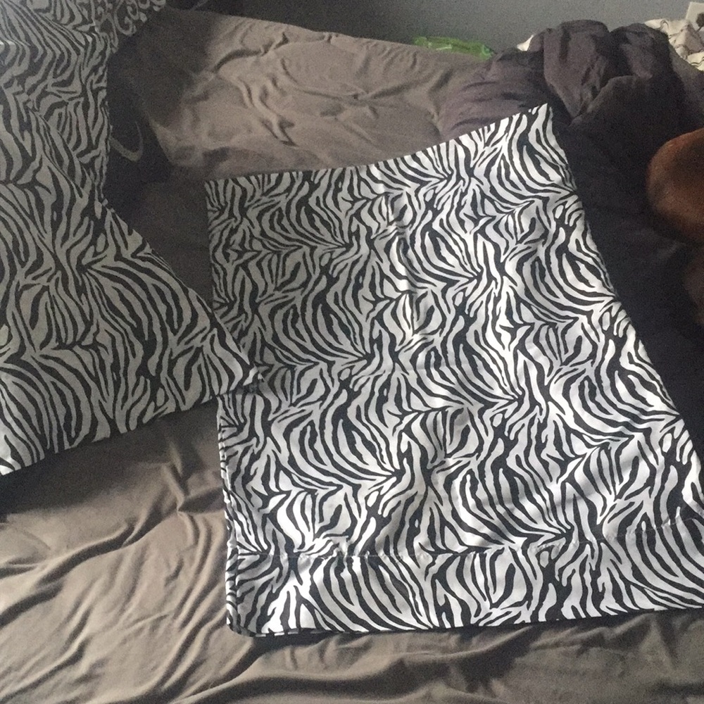 Pillow case - Picture 2 of 3